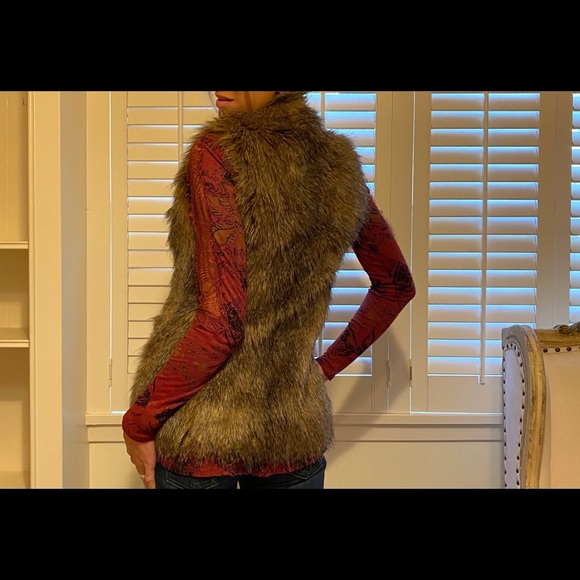 Rachel Zoe faux fur vest - Picture 3 of 10